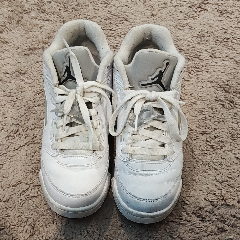 NIKE Air Jordan 5 Retro Low 'Wolf Grey' Sneakers